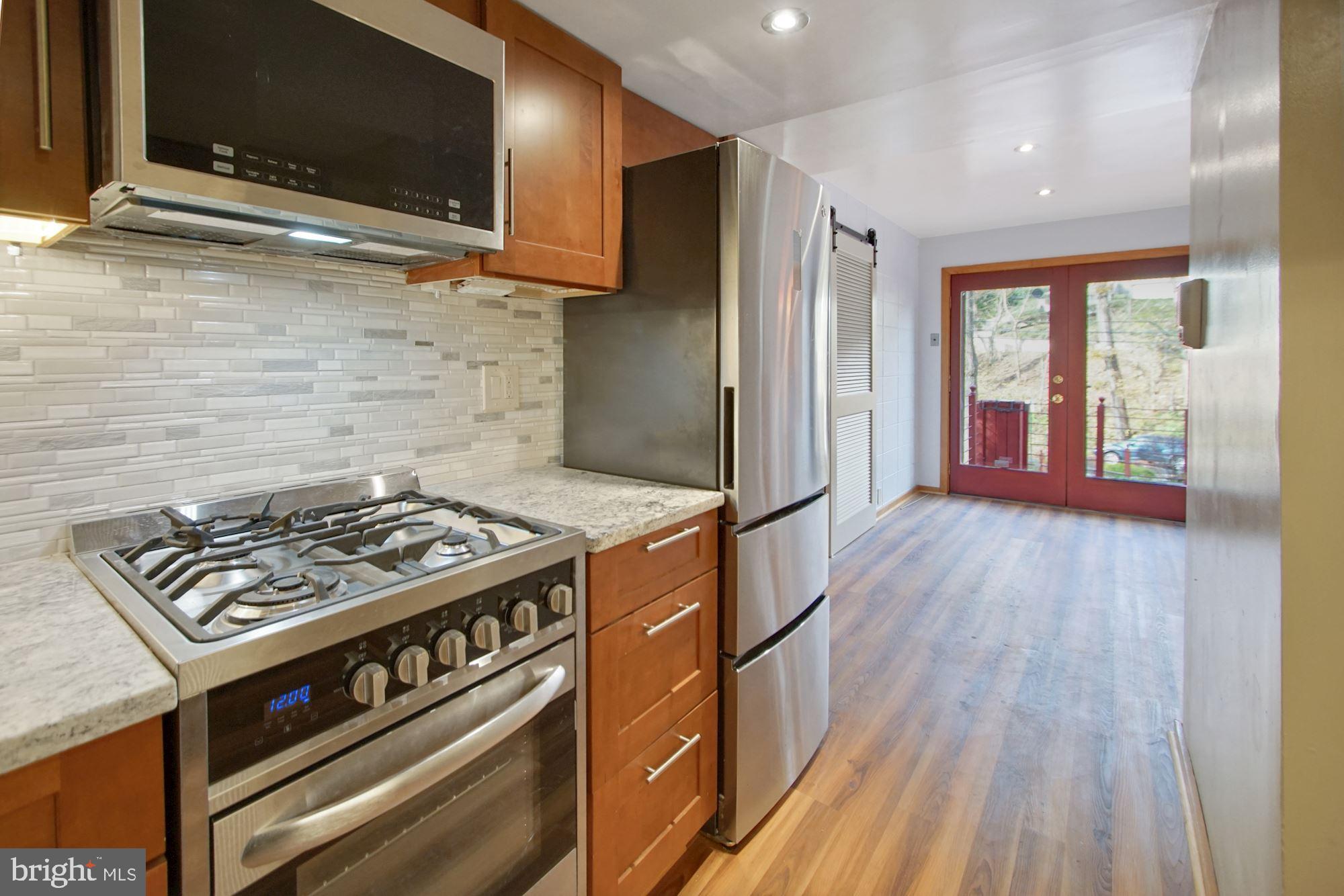 4231 Blagden Avenue Northwest Washington, DC 20011 - Photo 22 of 31