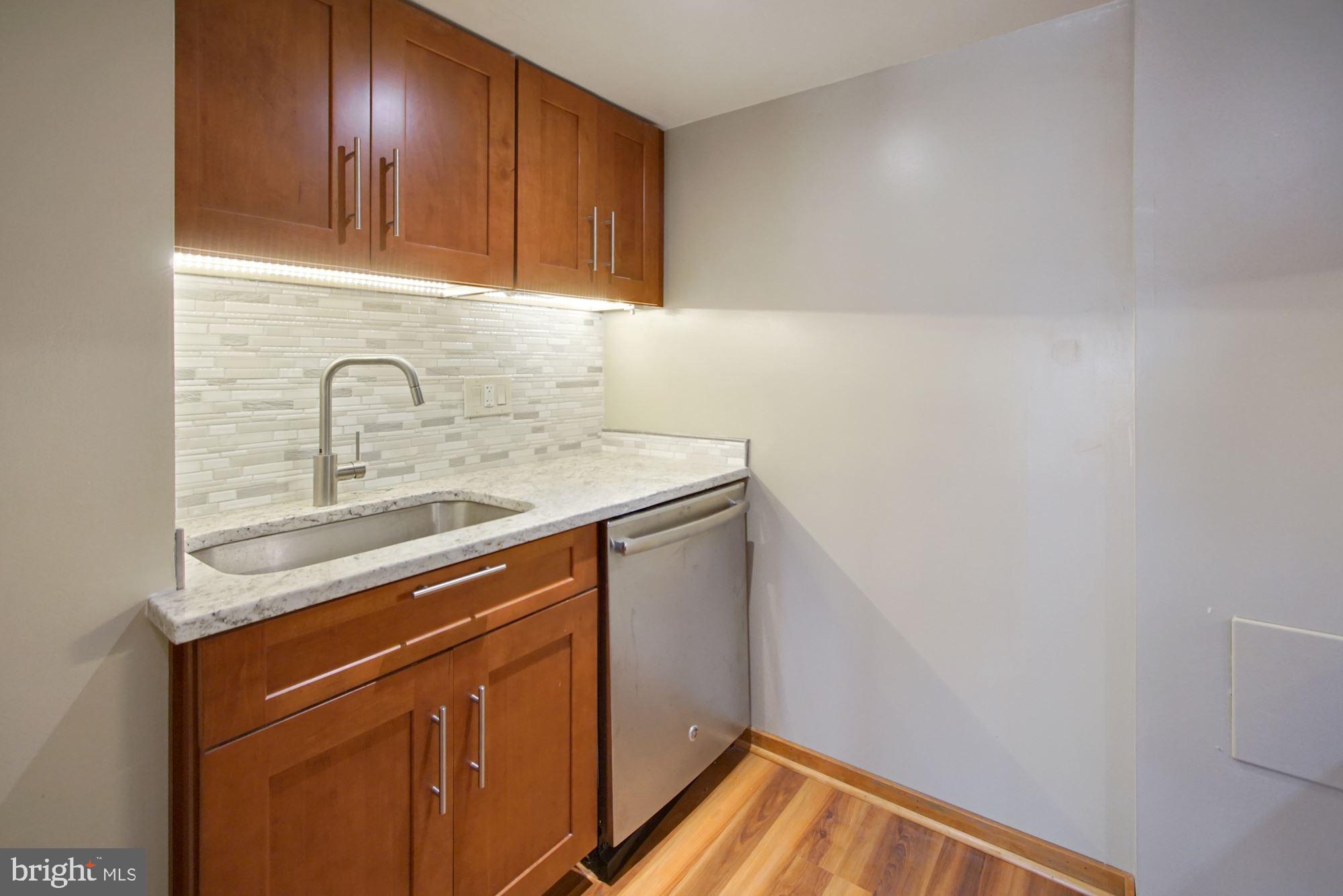 4231 Blagden Avenue Northwest Washington, DC 20011 - Photo 23 of 31