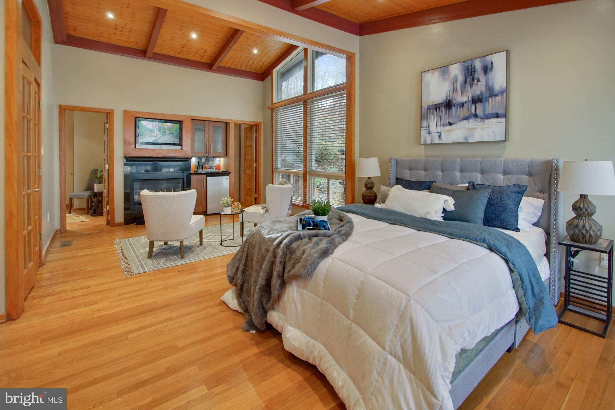 4231 Blagden Avenue Northwest Washington, DC 20011 - Photo 9 of 31