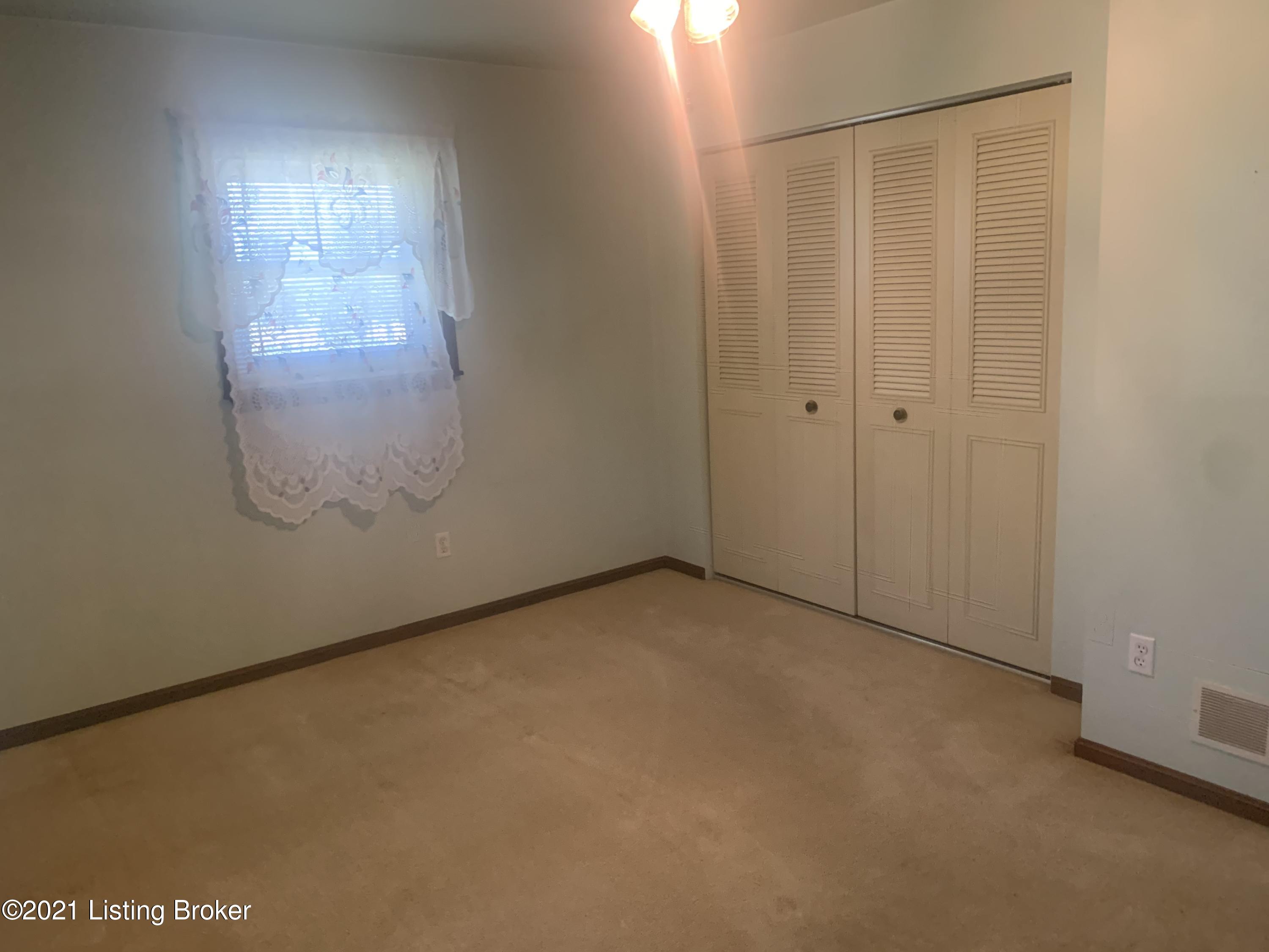 901 Shot Hunt Road Vine Grove, KY 40175 - Photo 17 of 43 IMG-2687