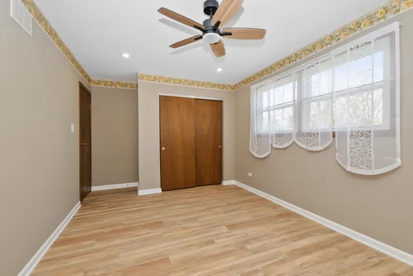 $2,850 | 18031 65th Avenue, Tinley Park, IL 60477
