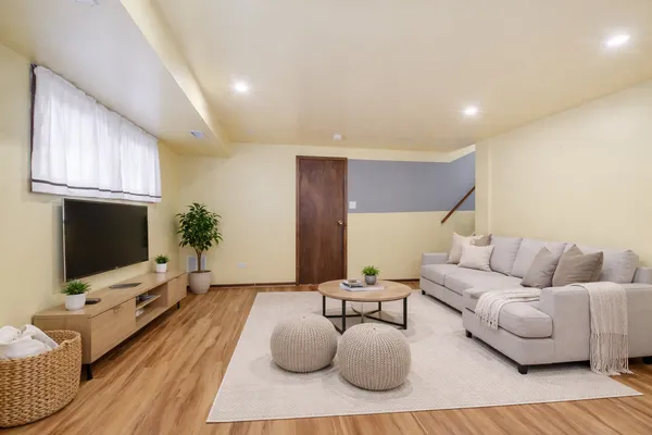 $2,850 | 18031 65th Avenue, Tinley Park, IL 60477