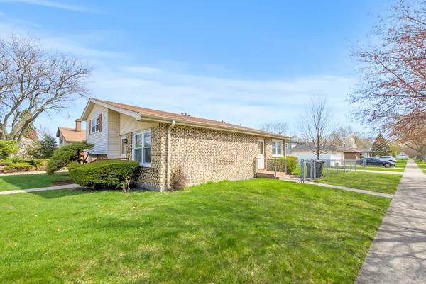 $2,850 | 18031 65th Avenue, Tinley Park, IL 60477