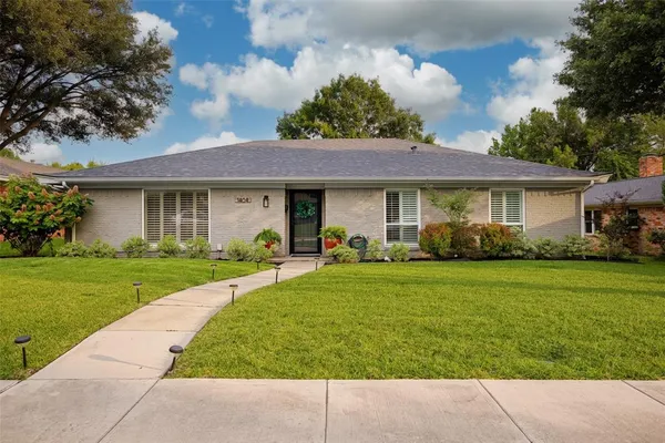 $434,900 | 1404 Oakhill Drive, Plano, TX 75075