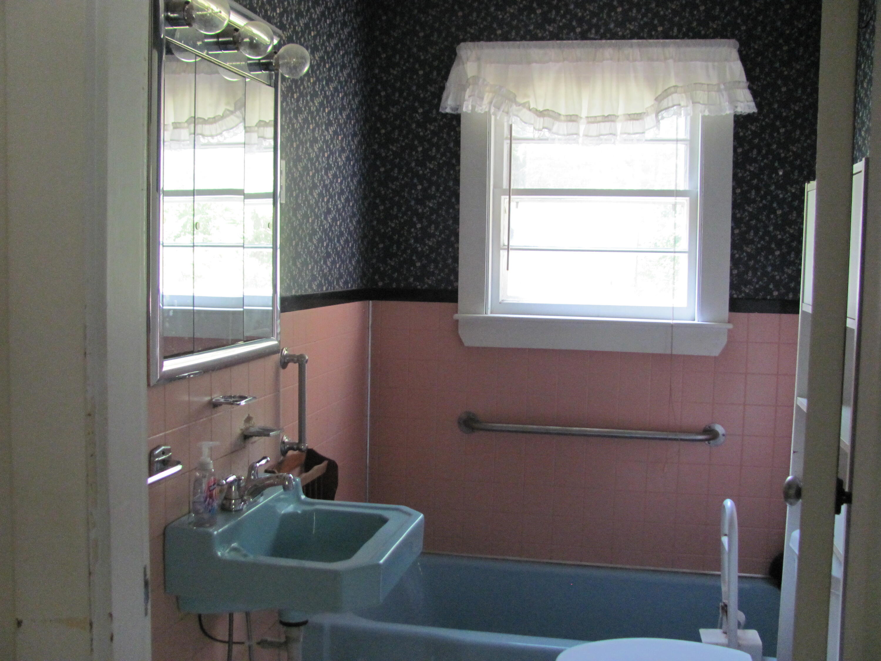 77 Old Port Road Kennebunk, ME 04043 - Photo 8 of 25 renyolds 016
