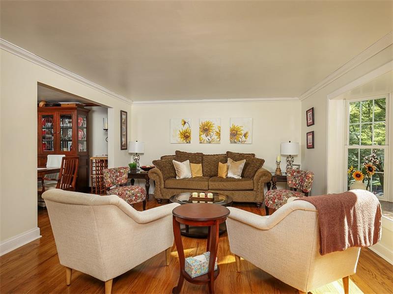 565 Trotwood Ridge Road Pittsburgh, PA 15241 - Photo 5 of 24 Living Room view 1