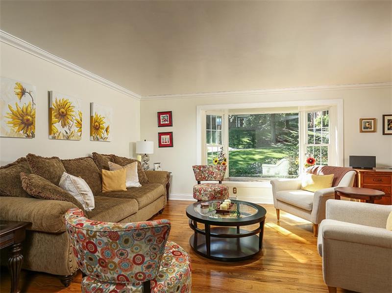 565 Trotwood Ridge Road Pittsburgh, PA 15241 - Photo 6 of 24 Living Room flooded with natural light from the large bay window with seating area