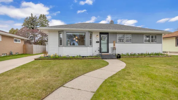 $274,900 | 2824 South 15th Street, Sheboygan, WI 53081