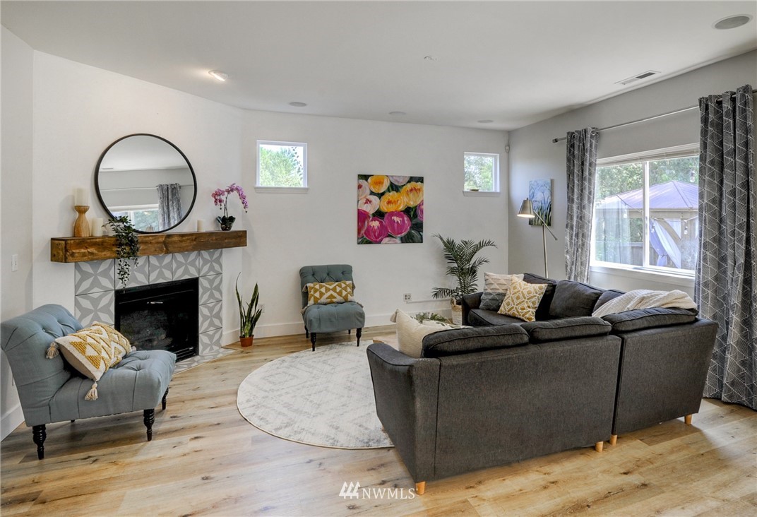 2816 232nd Street Southeast Bothell, WA 98021 - Photo 11 of 40