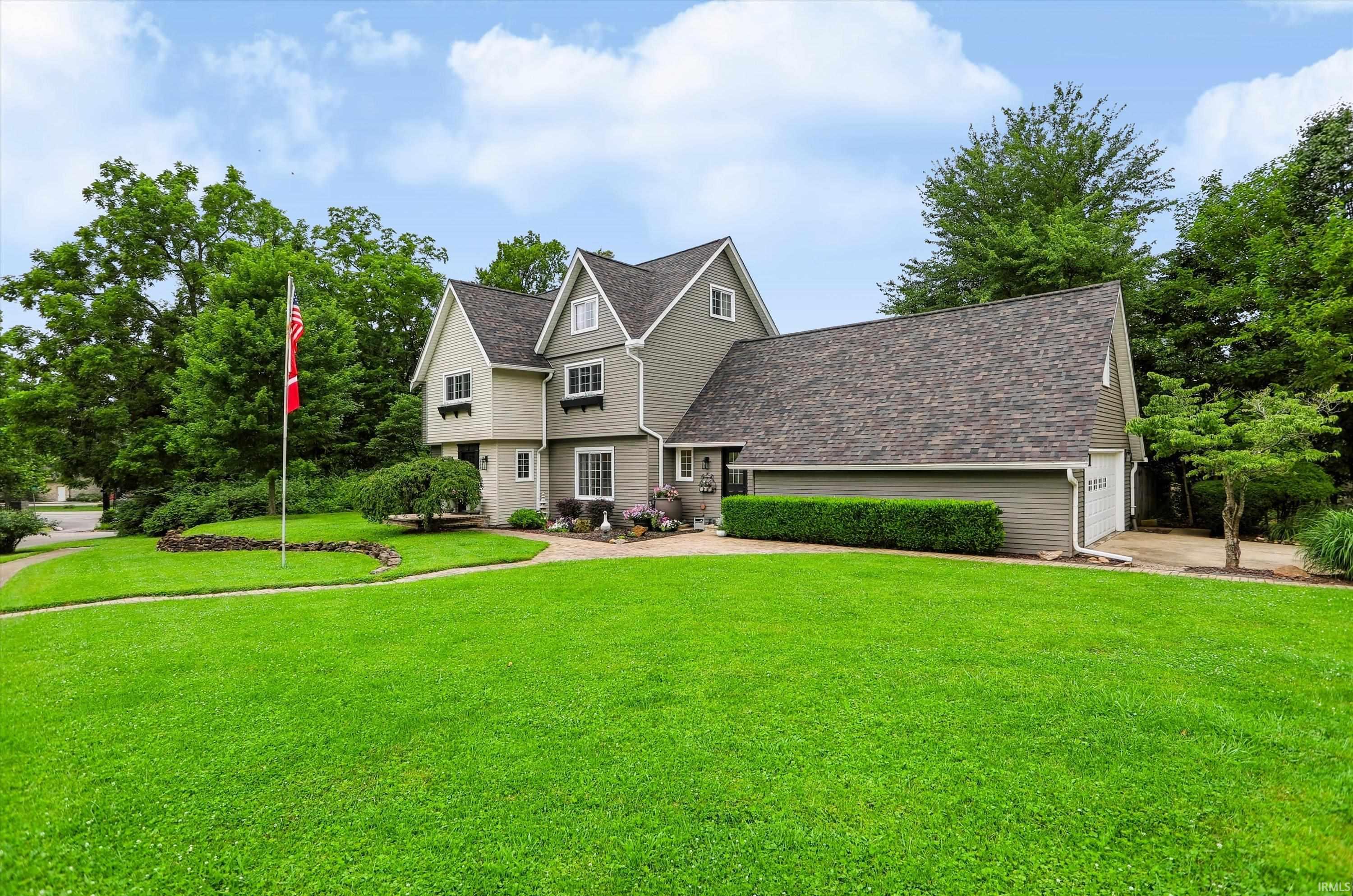 109 East Blue Ridge Drive Bloomington, IN 47408 - Photo 2 of 50
