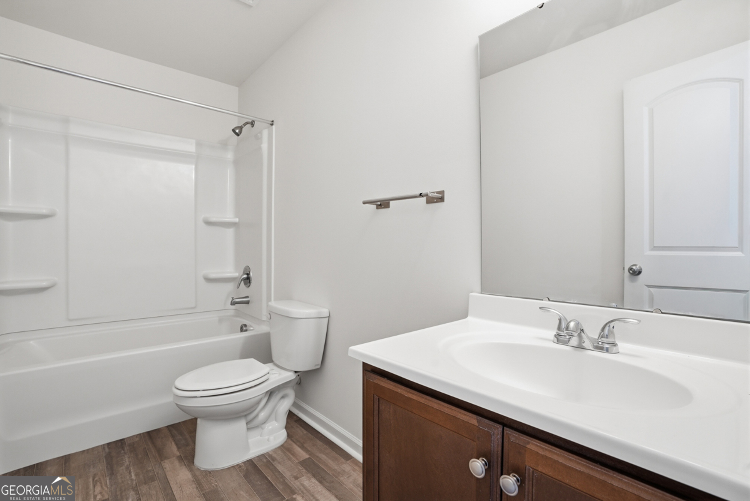 225 Rendell Lane Hinesville, GA 31313 - Photo 30 of 33 a bathroom with a sink toilet and shower