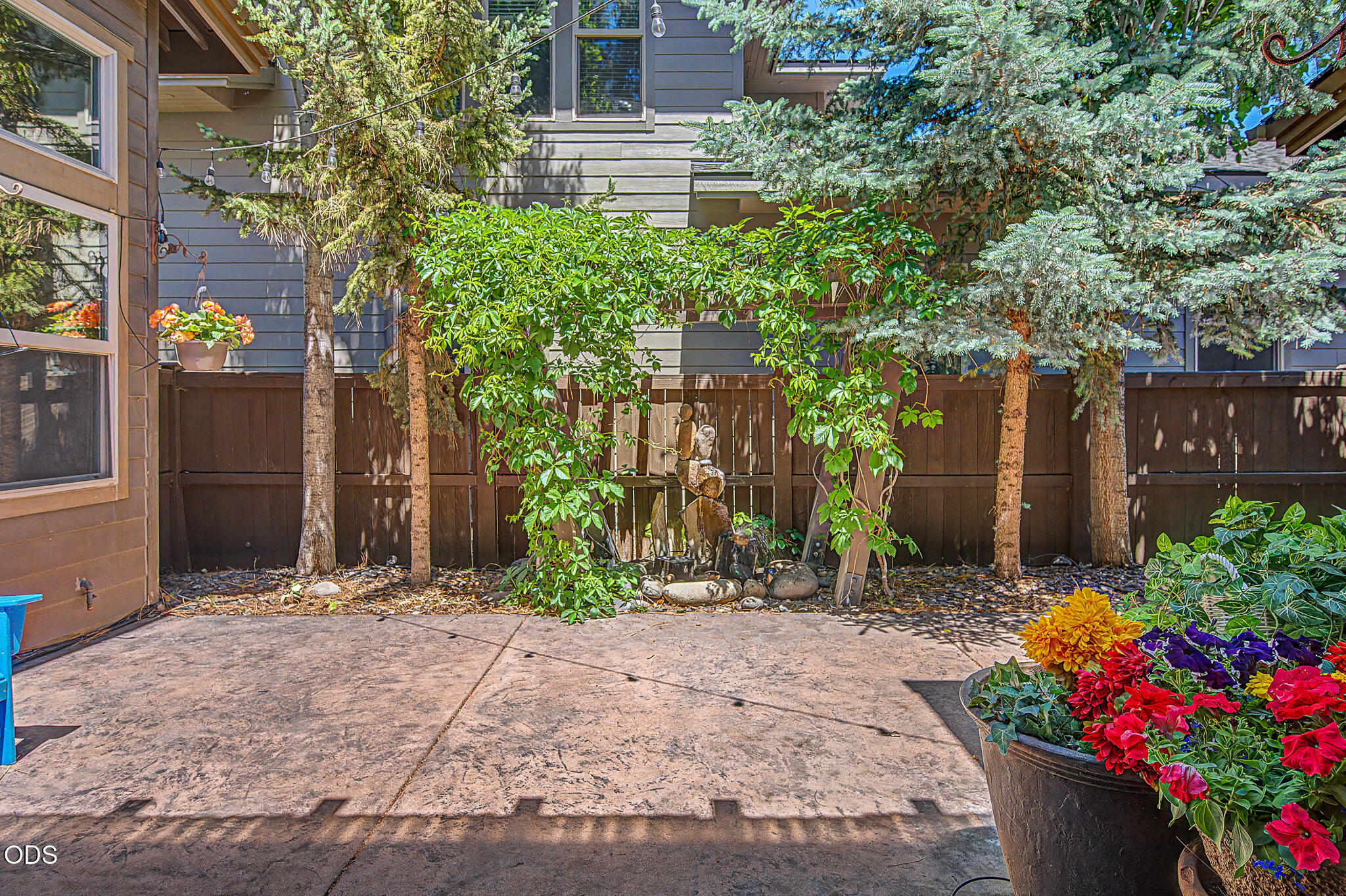 61102 Aspen Rim Lane Bend, OR 97702 - Photo 26 of 32 Gallery Image 26