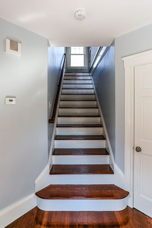 40 Pilgrim Road Marblehead, MA 01945 - Photo 16 of 27