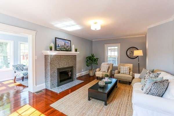 40 Pilgrim Road Marblehead, MA 01945 - Photo 6 of 27