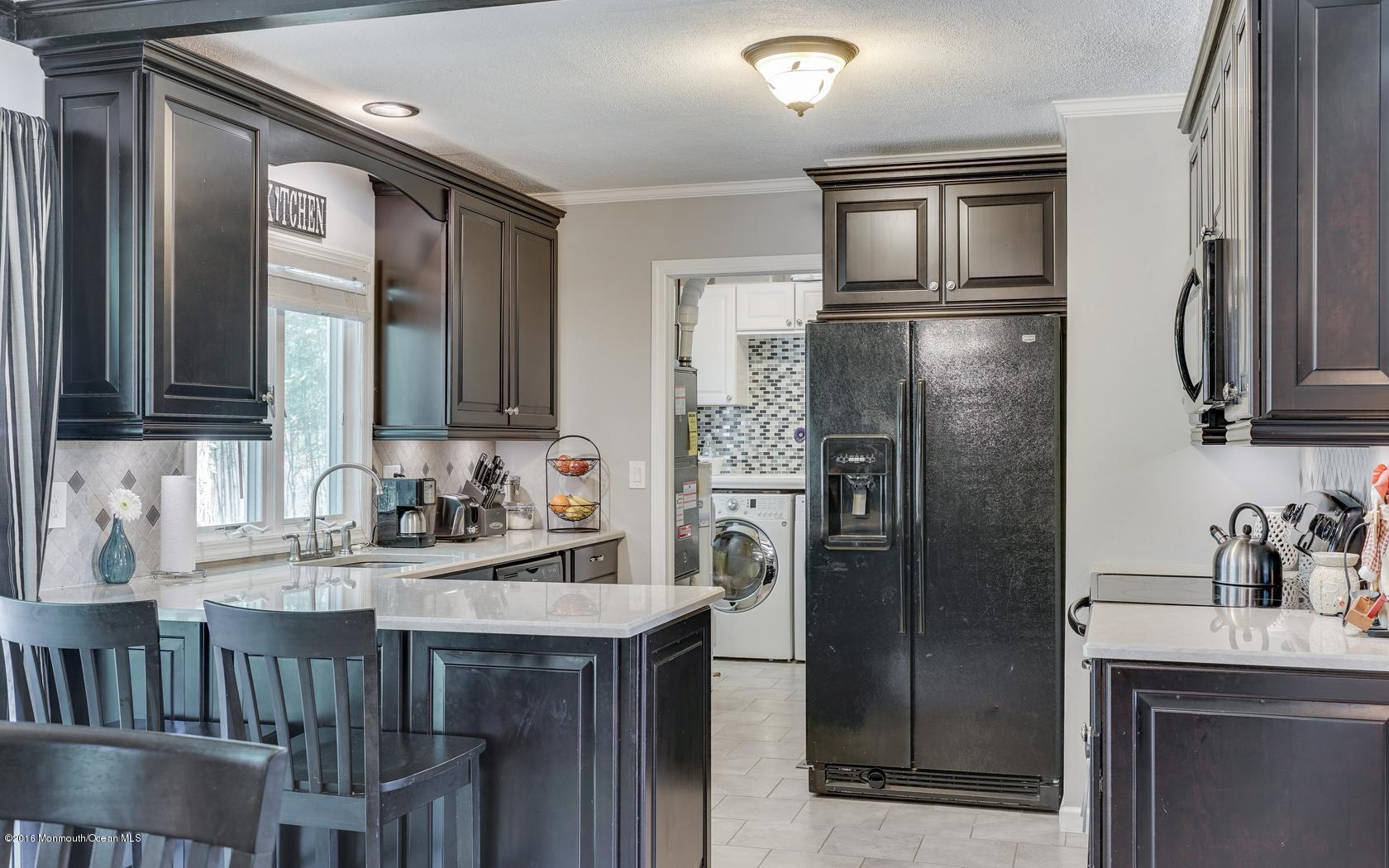 1091 Warren Point Road Toms River, NJ 08753 - Photo 16 of 33 15
