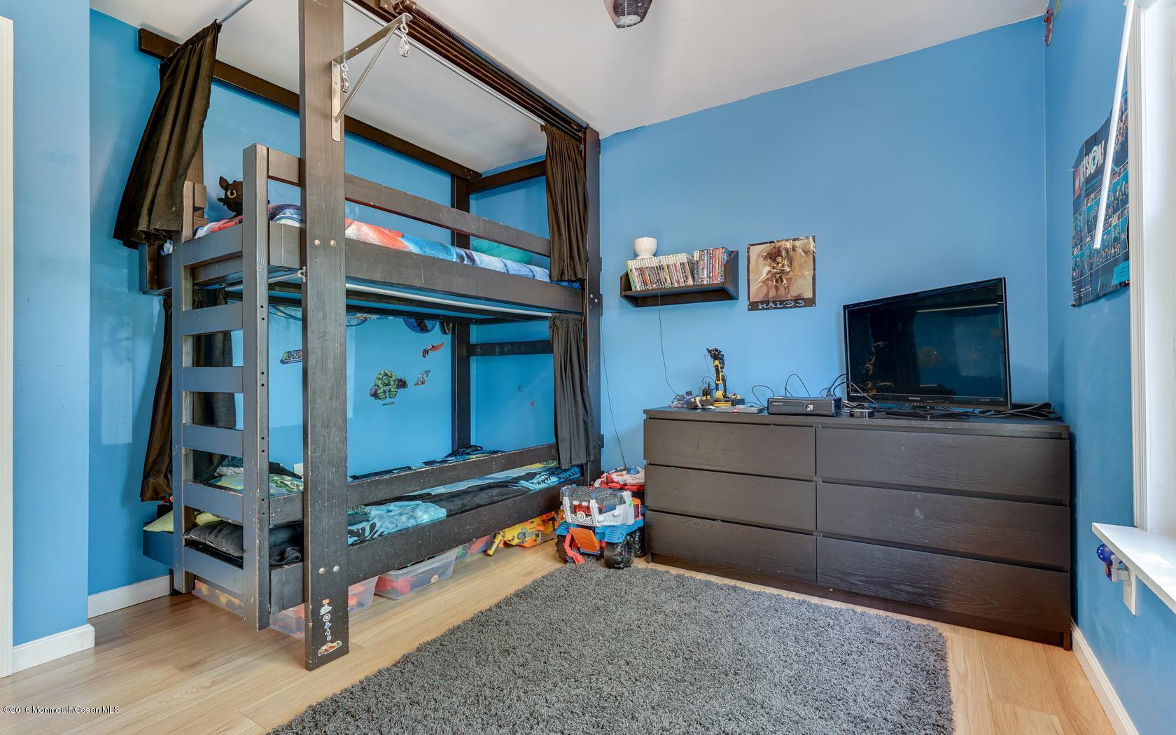 1091 Warren Point Road Toms River, NJ 08753 - Photo 28 of 33 27