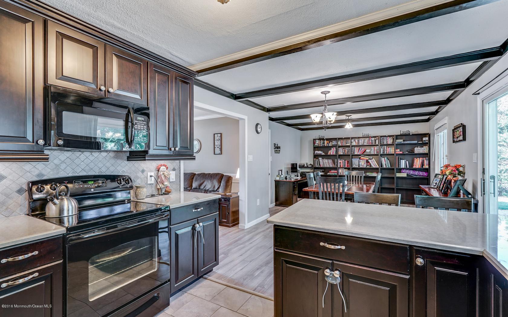 1091 Warren Point Road Toms River, NJ 08753 - Photo 8 of 33 7
