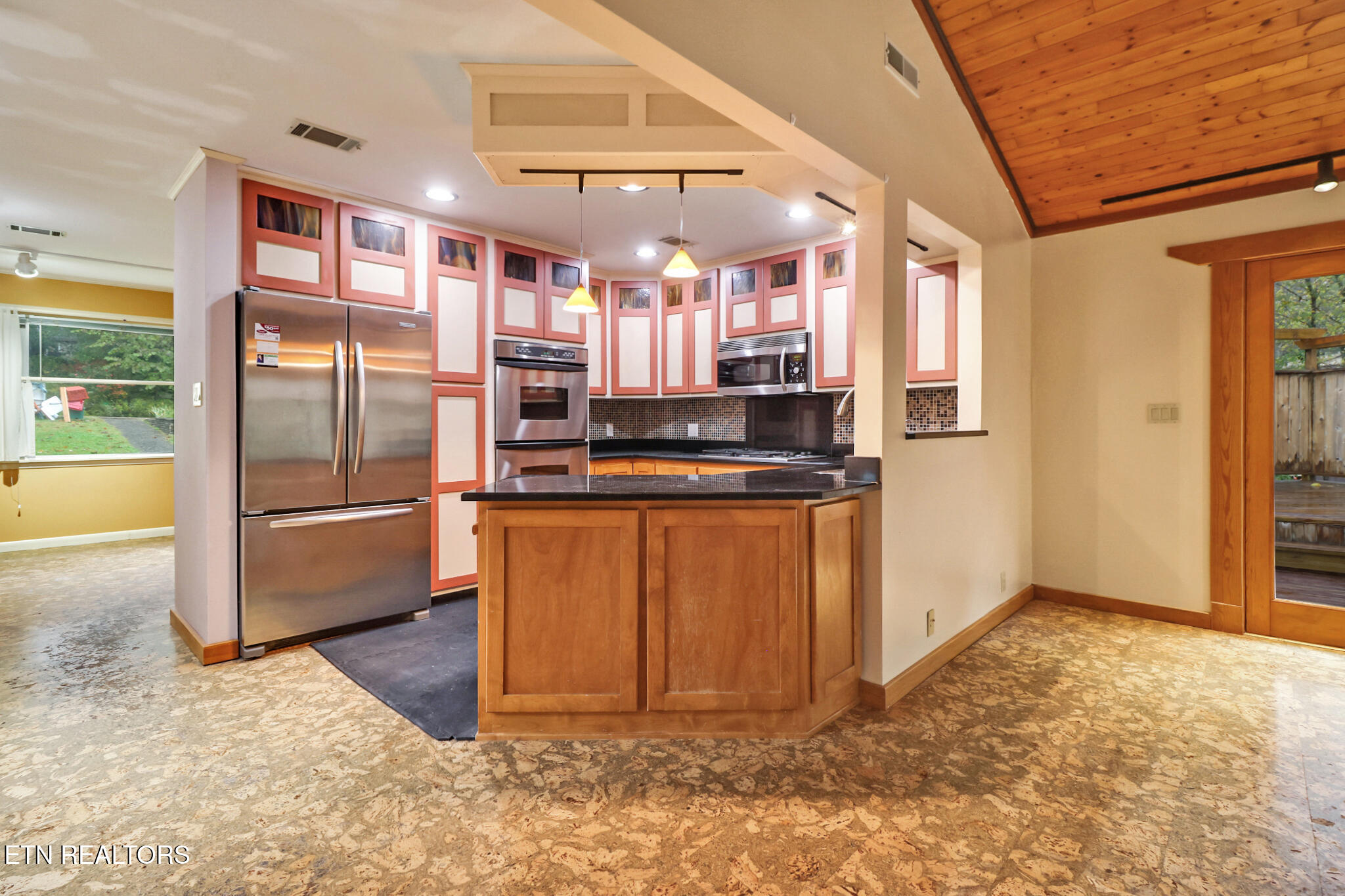 109 Wakefield Road Oak Ridge, TN 37830 - Photo 14 of 35 W-kitchen43