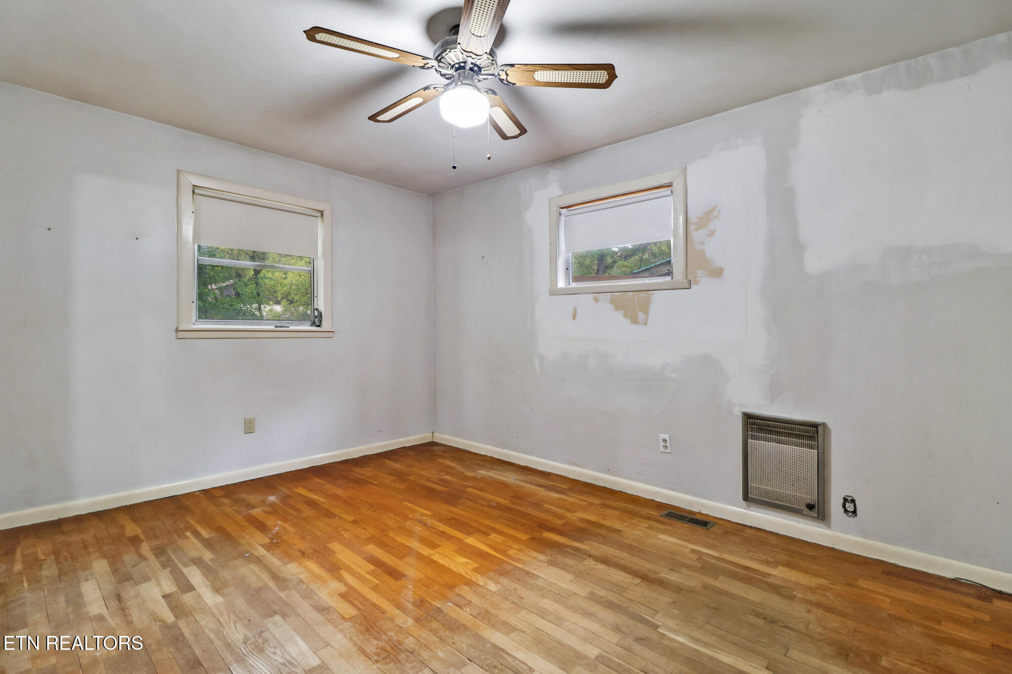 109 Wakefield Road Oak Ridge, TN 37830 - Photo 22 of 35 W-bed 5