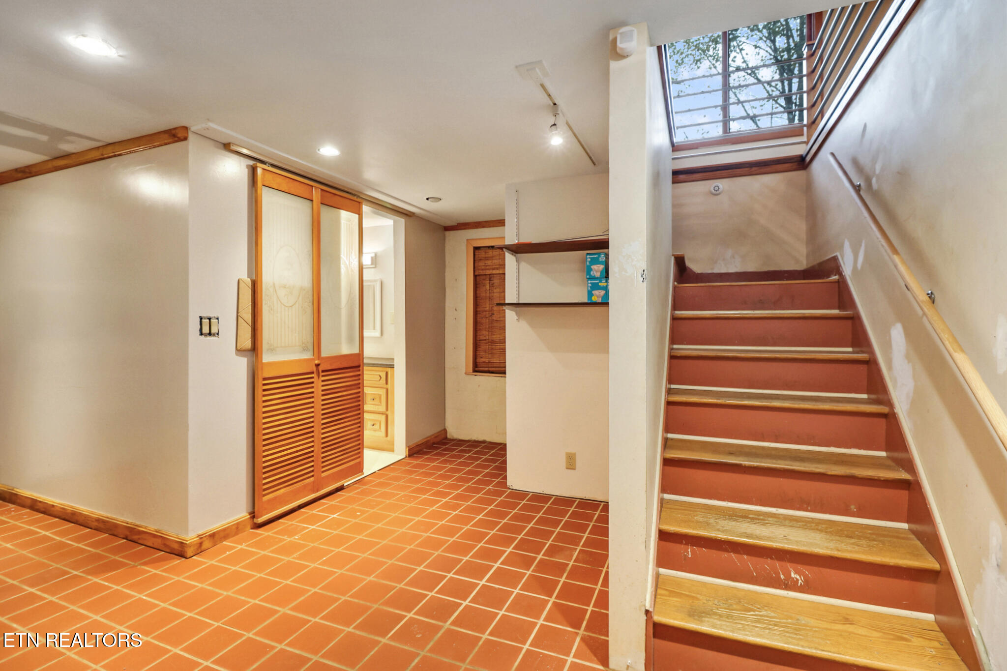 109 Wakefield Road Oak Ridge, TN 37830 - Photo 23 of 35 W-ll