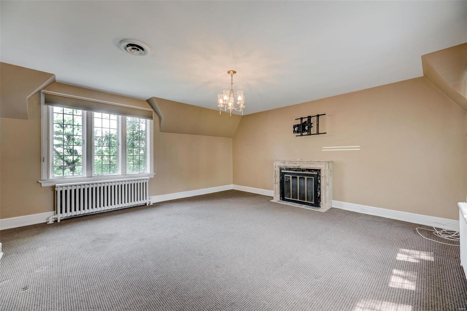 39 Ridgetop Drive St. Louis, MO 63117 - Photo 12 of 21 Gallery Image 12