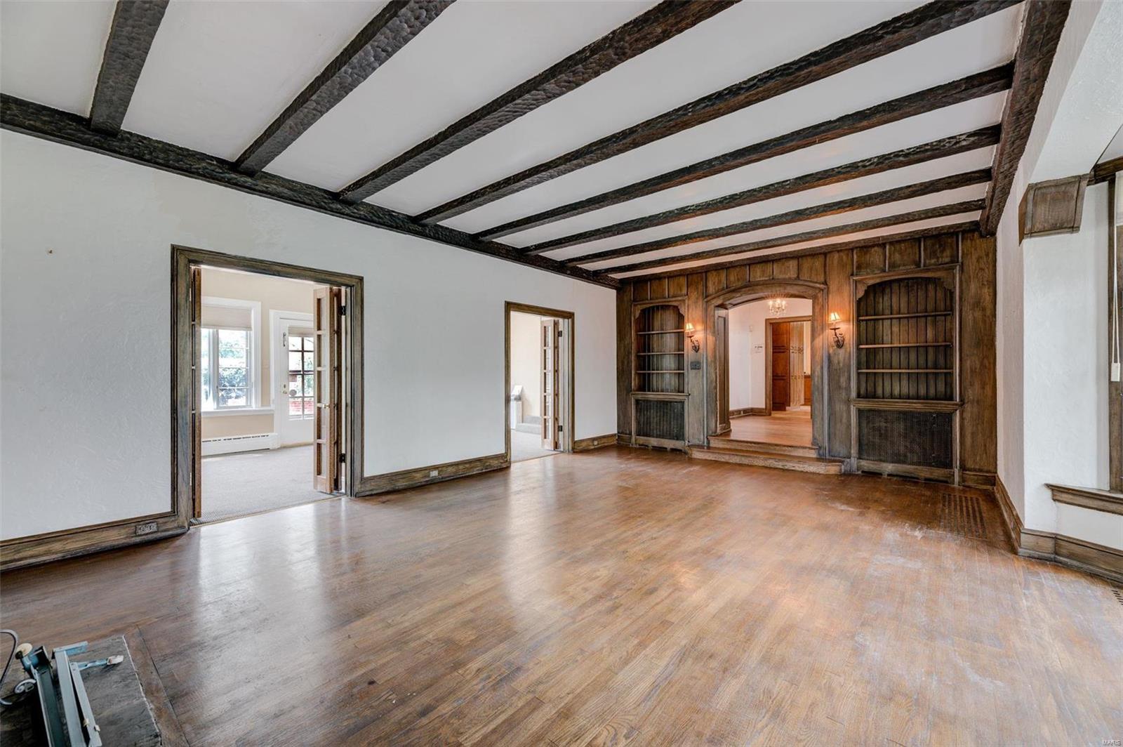 39 Ridgetop Drive St. Louis, MO 63117 - Photo 5 of 21 Gallery Image 5