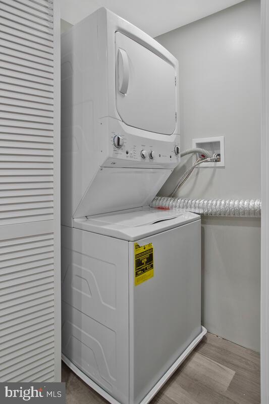 4243 Flowerton Road Baltimore, MD 21229 - Photo 30 of 35 a utility room with washer and dryer