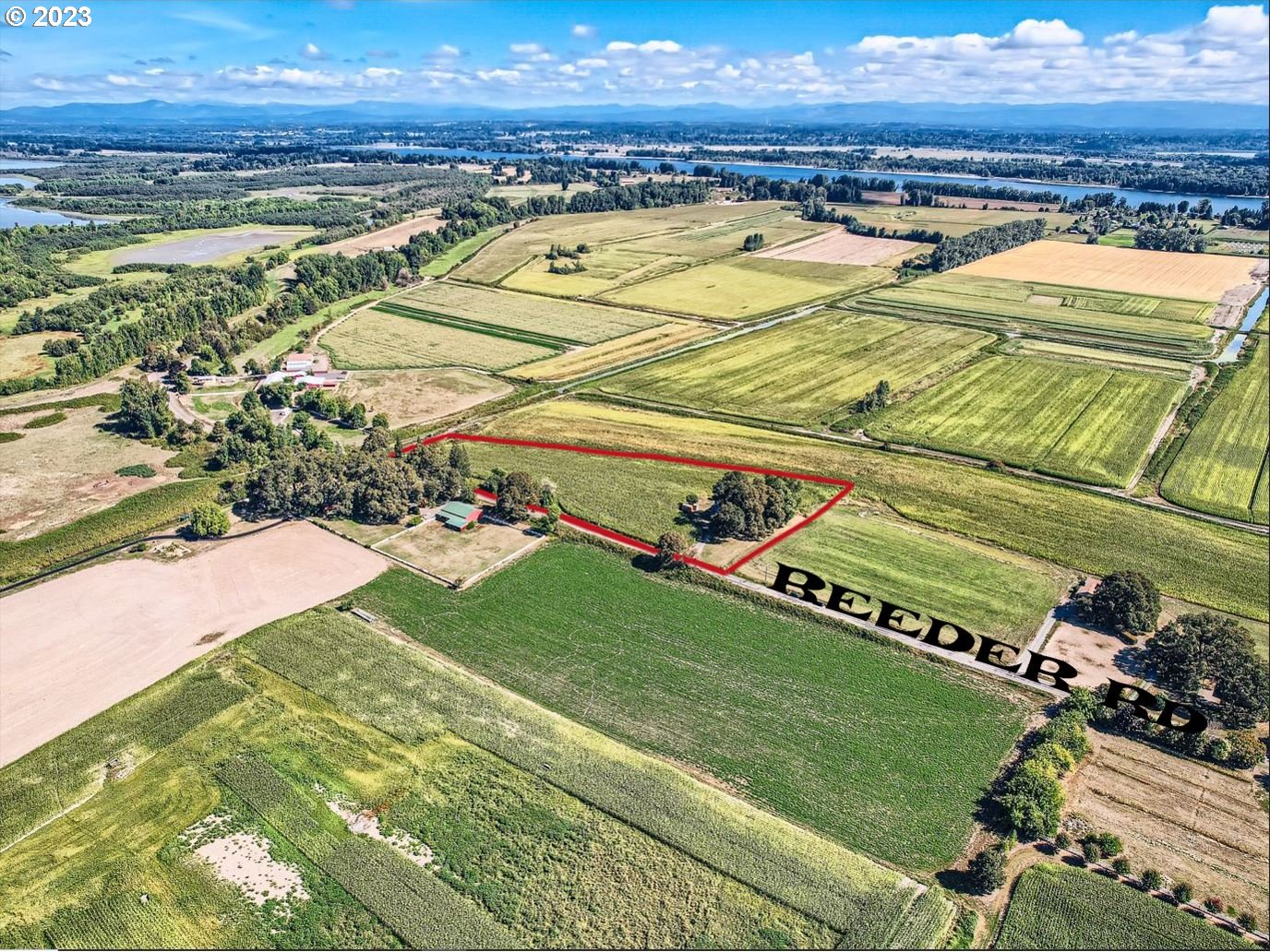 22704 Northwest Reeder Road Portland, OR 97231 - Photo 31 of 32