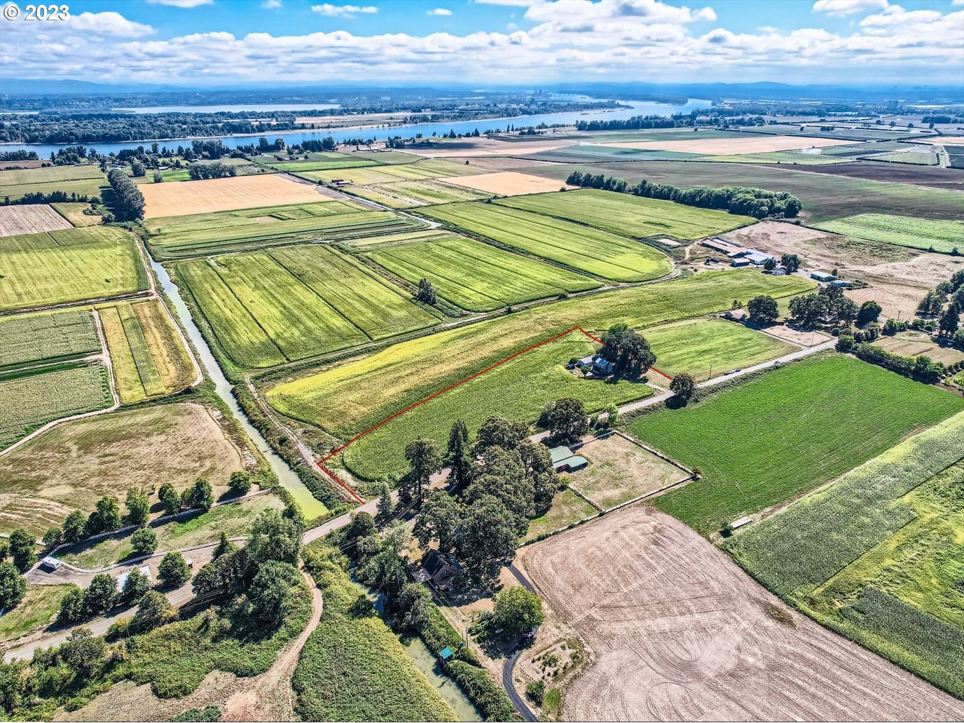 22704 Northwest Reeder Road Portland, OR 97231 - Photo 6 of 32