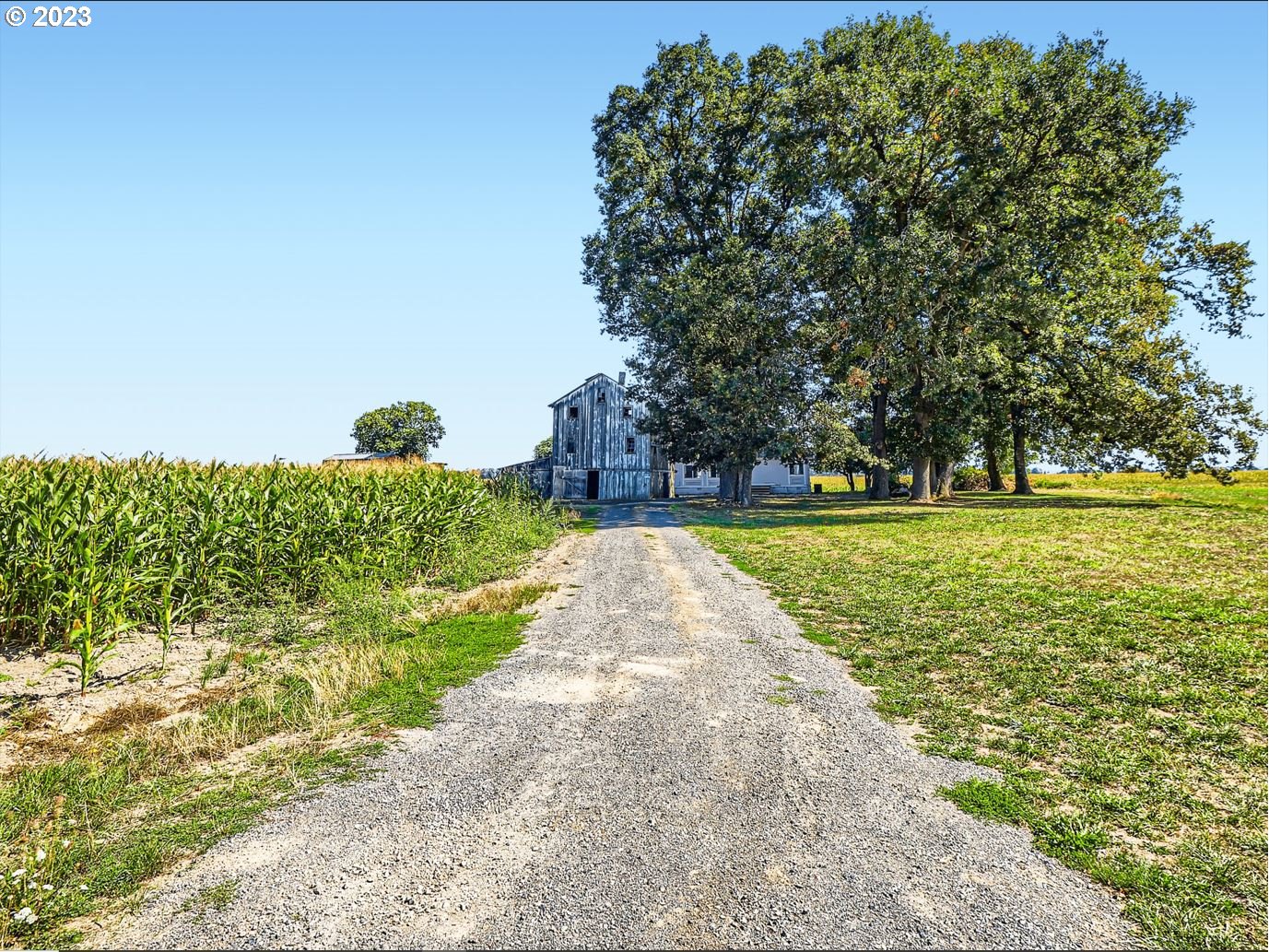 22704 Northwest Reeder Road Portland, OR 97231 - Photo 9 of 32 Entrance/Foyer