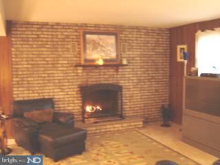 317 Willowbrook Road Boothwyn, PA 19061 - Photo 5 of 6 Gallery Image 5