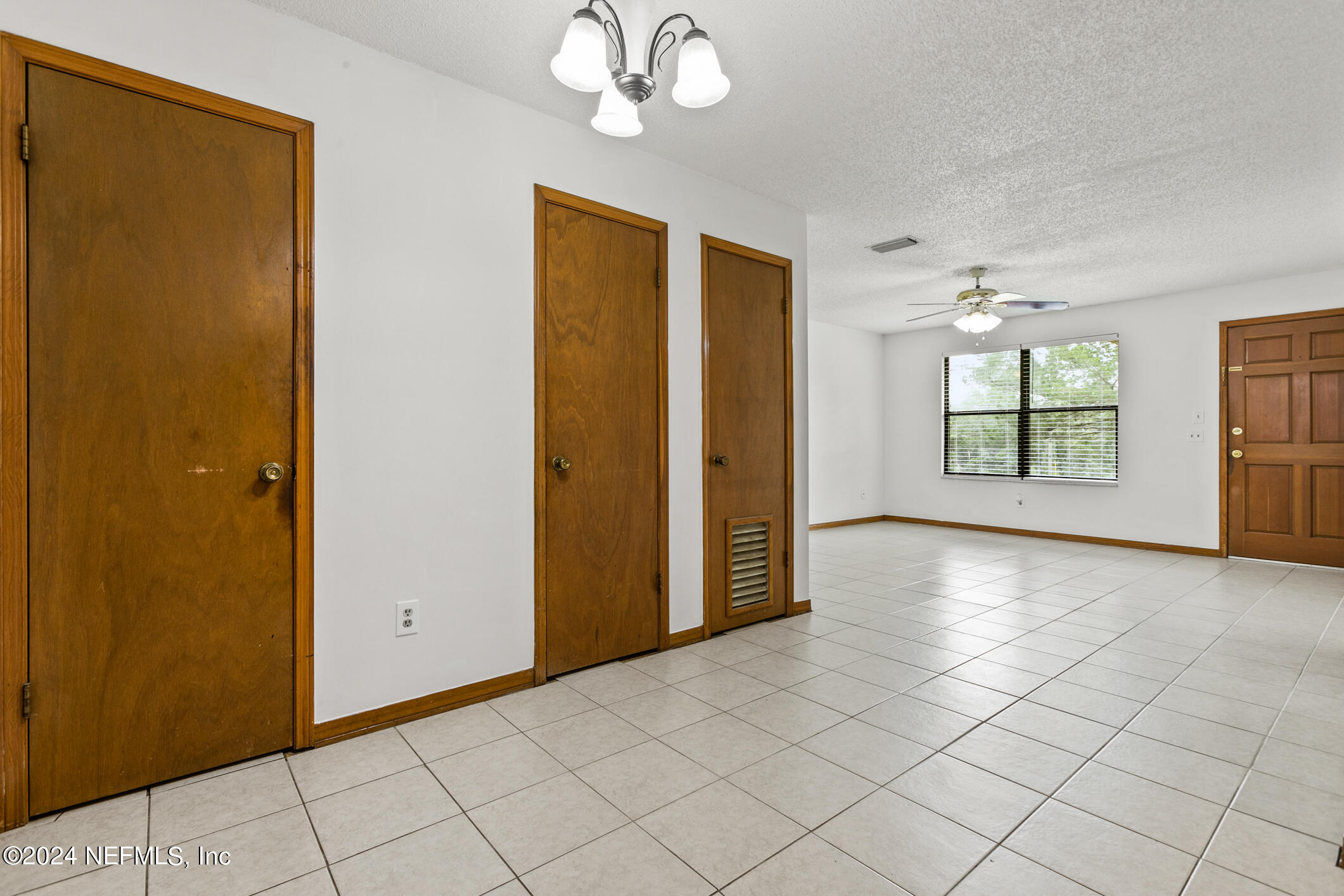 25 Bitterroot Avenue Middleburg, FL 32068 - Photo 13 of 51 25 Bitterroot Ave (14)