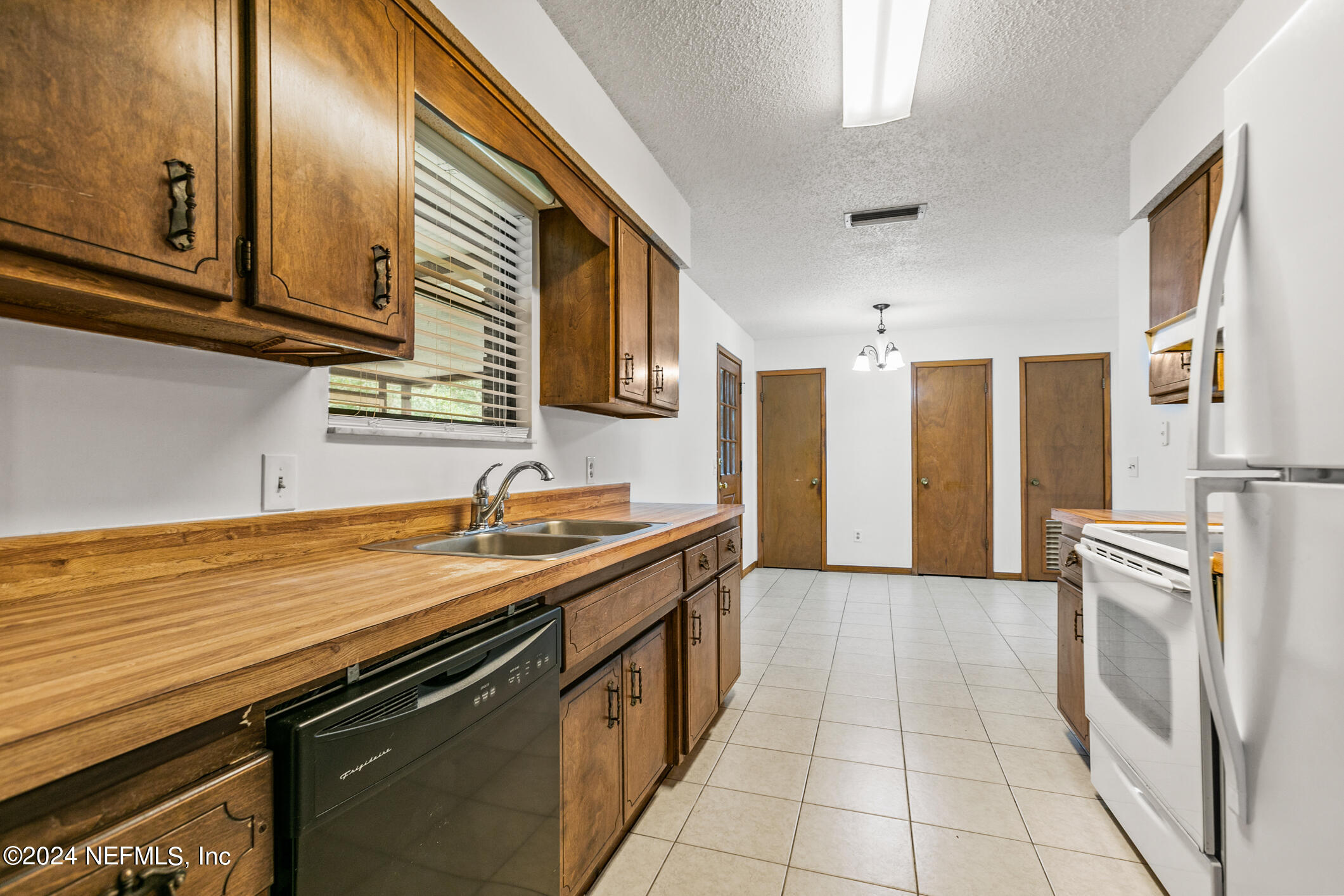 25 Bitterroot Avenue Middleburg, FL 32068 - Photo 17 of 51 25 Bitterroot Ave (19)