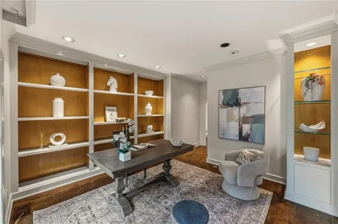 $2,100,000 | 2211 West 69th Terrace, Mission Hills, KS 66208