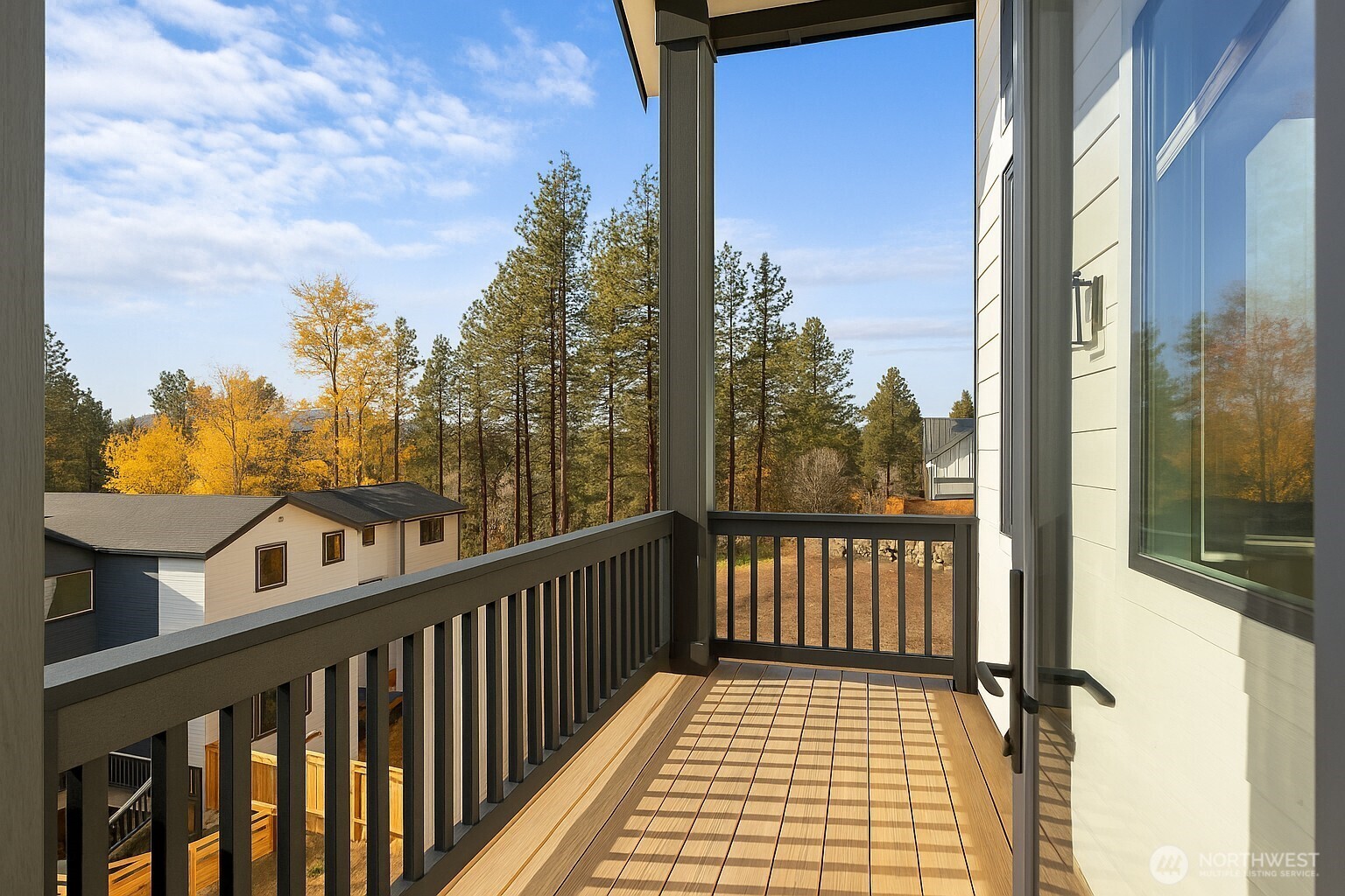 405 Outfitter Place Cle Elum, WA 98922 - Photo 11 of 30 a view of a balcony with a swing