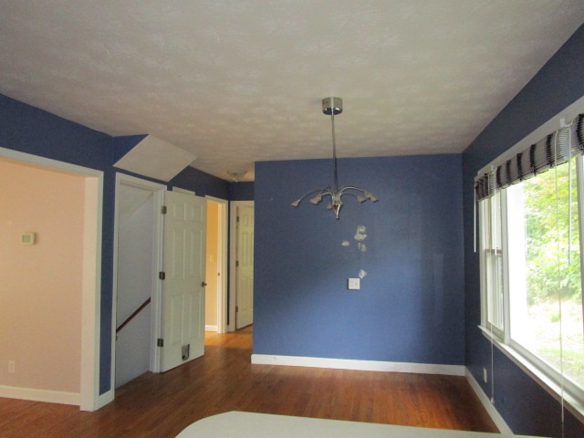 793 Blue Ridge Drive Staunton, VA 24401 - Photo 3 of 11 Gallery Image 3