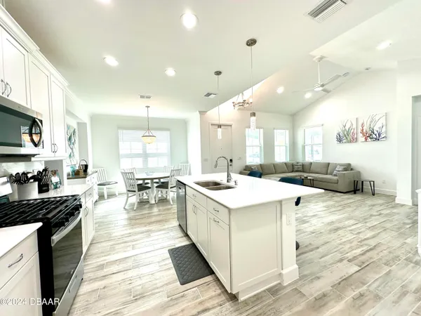 $2,950 | 261 Hang Loose Way, Daytona Beach, FL 32124
