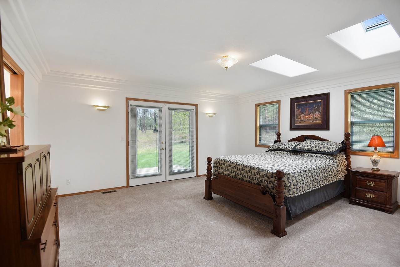 16524 North Yale Road Colbert, WA 99005 - Photo 11 of 20