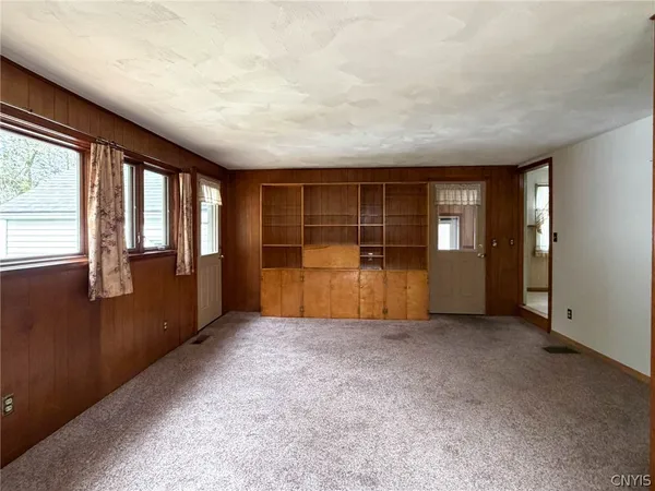 $179,500 | 12 Sherrill Lane, New Hartford, NY 13413
