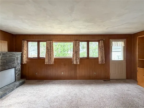 $179,500 | 12 Sherrill Lane, New Hartford, NY 13413