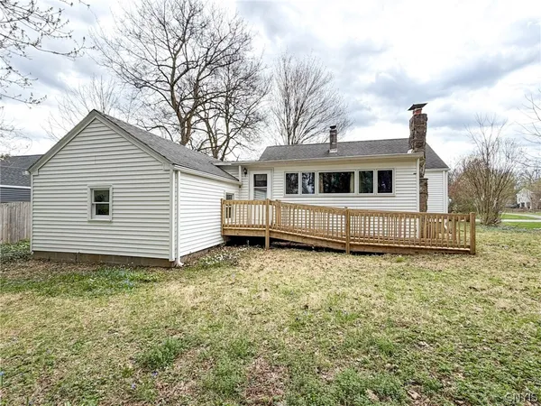 $179,500 | 12 Sherrill Lane, New Hartford, NY 13413