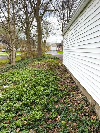 $179,500 | 12 Sherrill Lane, New Hartford, NY 13413