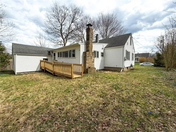$179,500 | 12 Sherrill Lane, New Hartford, NY 13413