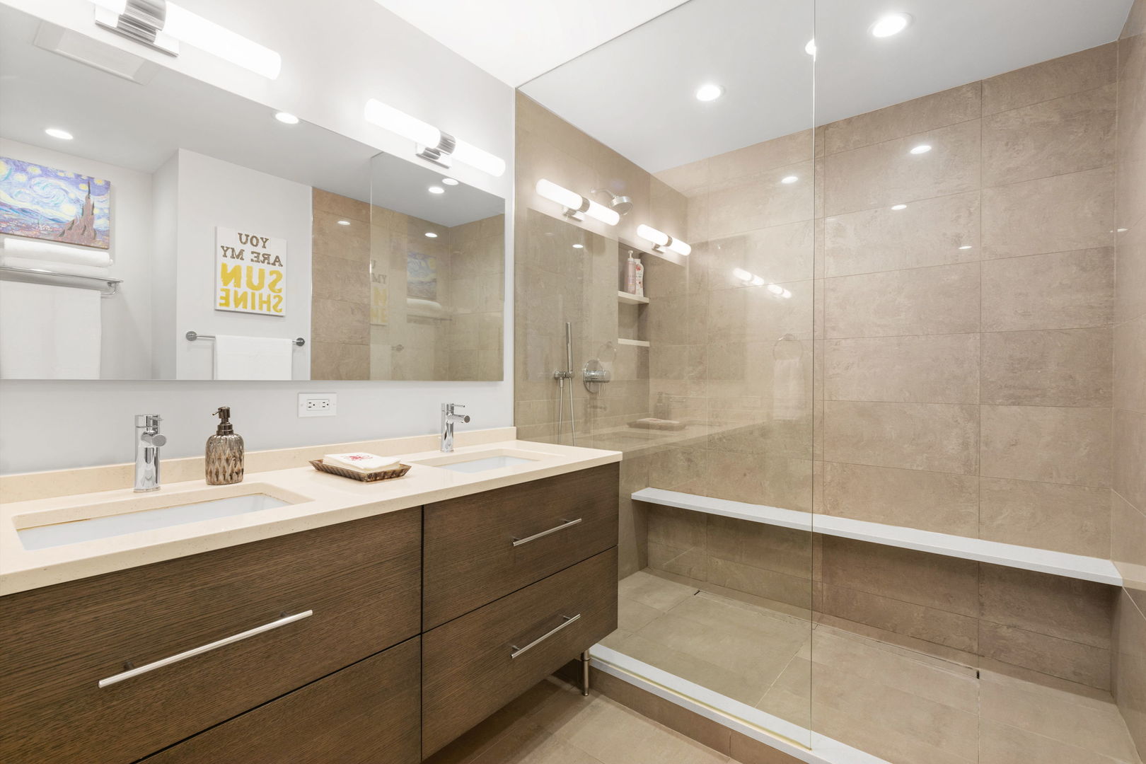 1740 North Clark Street, Unit 1734 Chicago, IL 60614 - Photo 14 of 34