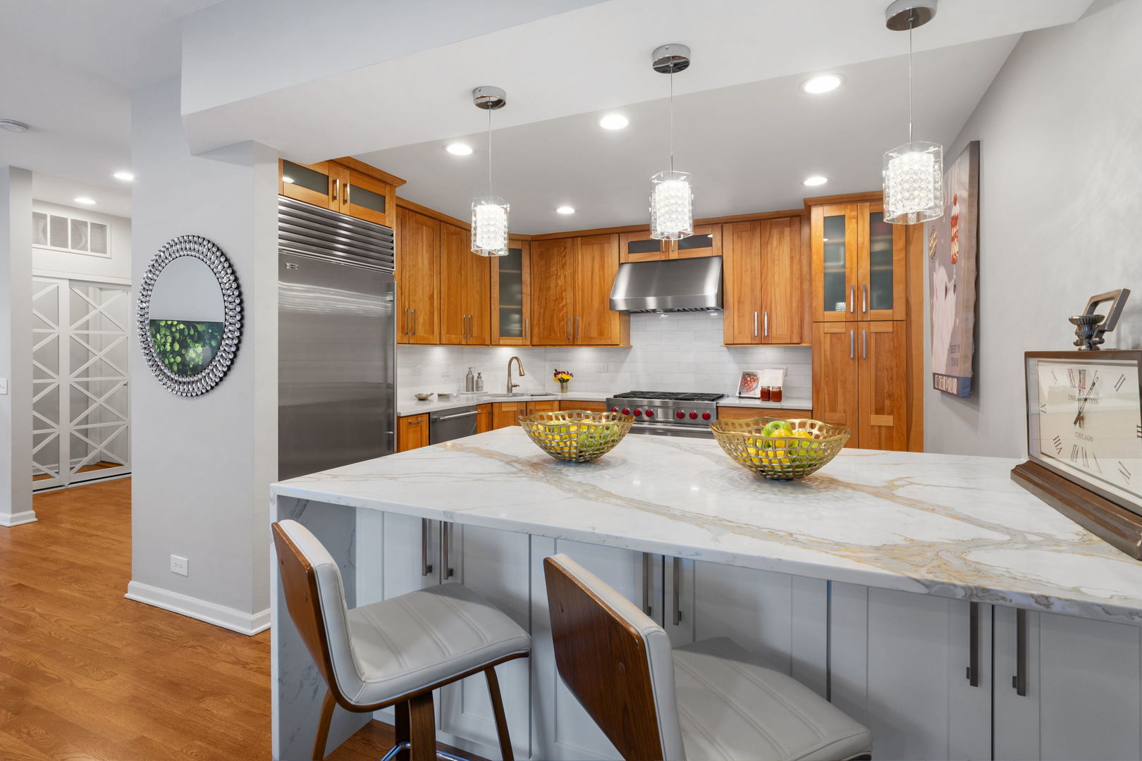 1740 North Clark Street, Unit 1734 Chicago, IL 60614 - Photo 10 of 34