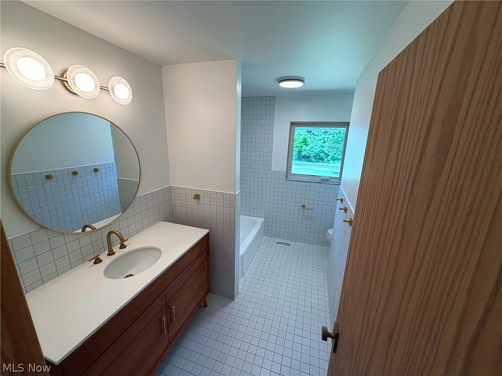 3866 Woodthrush Road Akron, OH 44333 - Photo 27 of 32