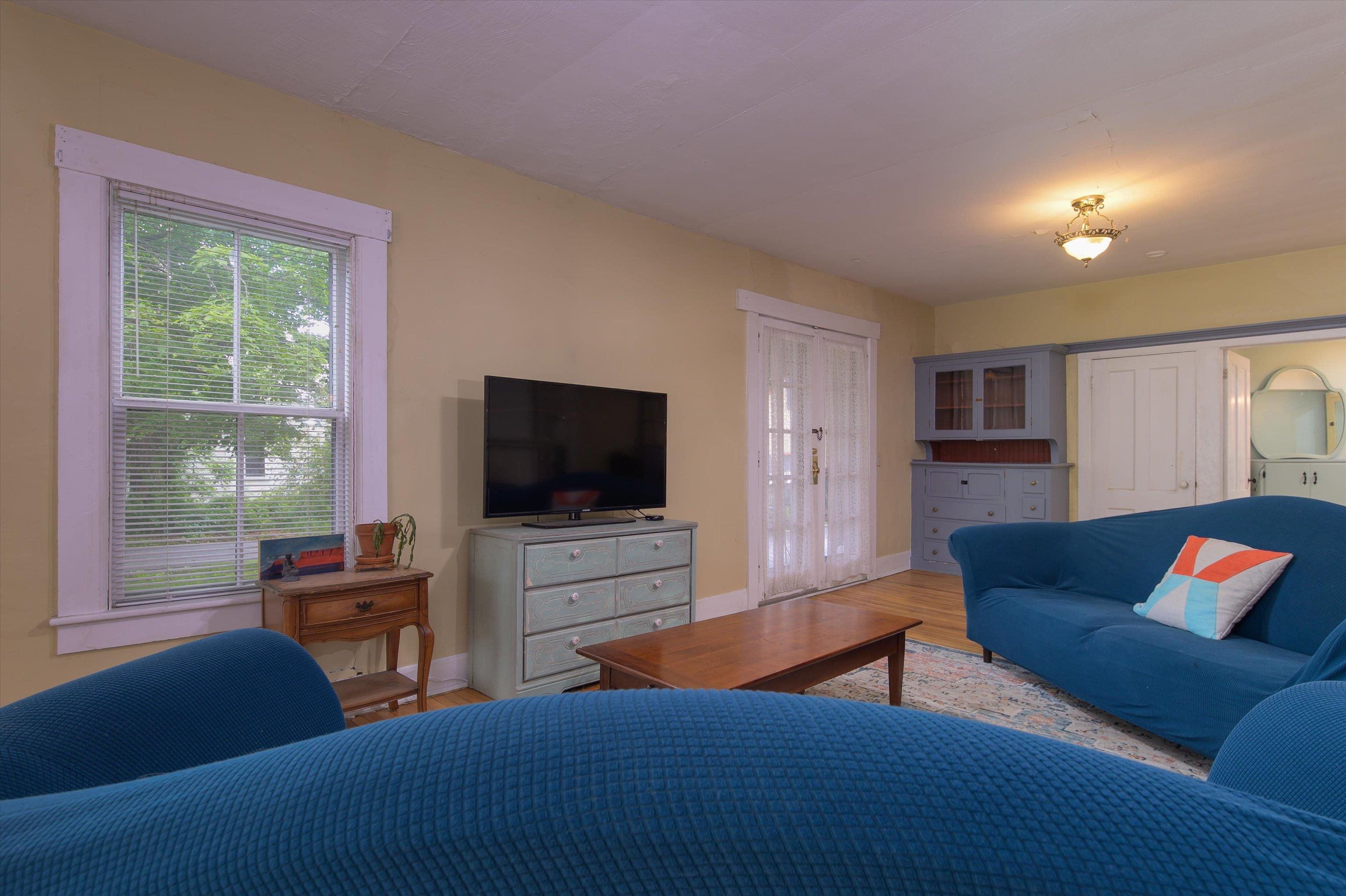 81 Main Street Chester, VT 05143 - Photo 6 of 58