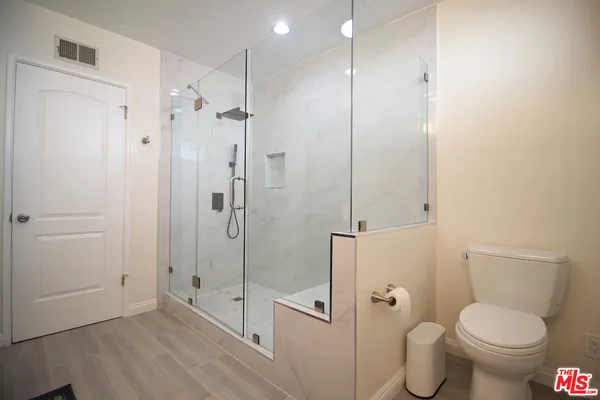 $13,500 | 6605 South Sherbourne Drive, Los Angeles, CA 90056