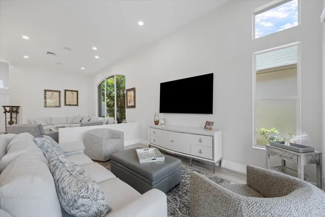 $525,000 | 10870 Royal Devon Way, Lake Worth, FL 33449