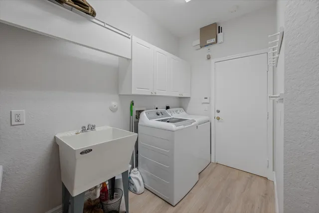 $525,000 | 10870 Royal Devon Way, Lake Worth, FL 33449